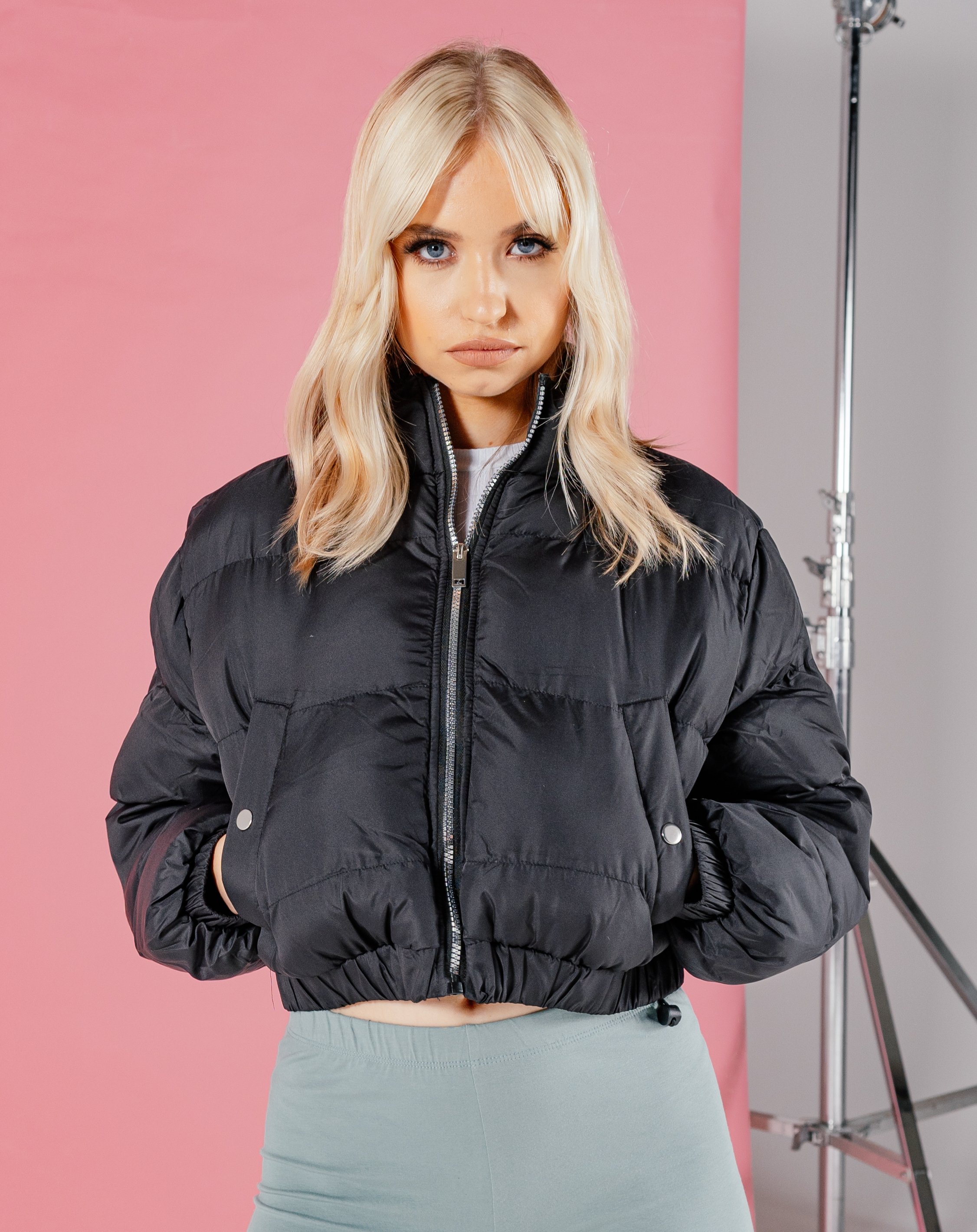 Crop Puffer Jacket - Black / 8