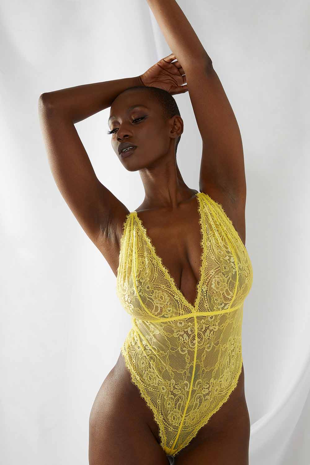 Wolf & Whistle Ariana Yellow Everyday Body UK 14 / US 10