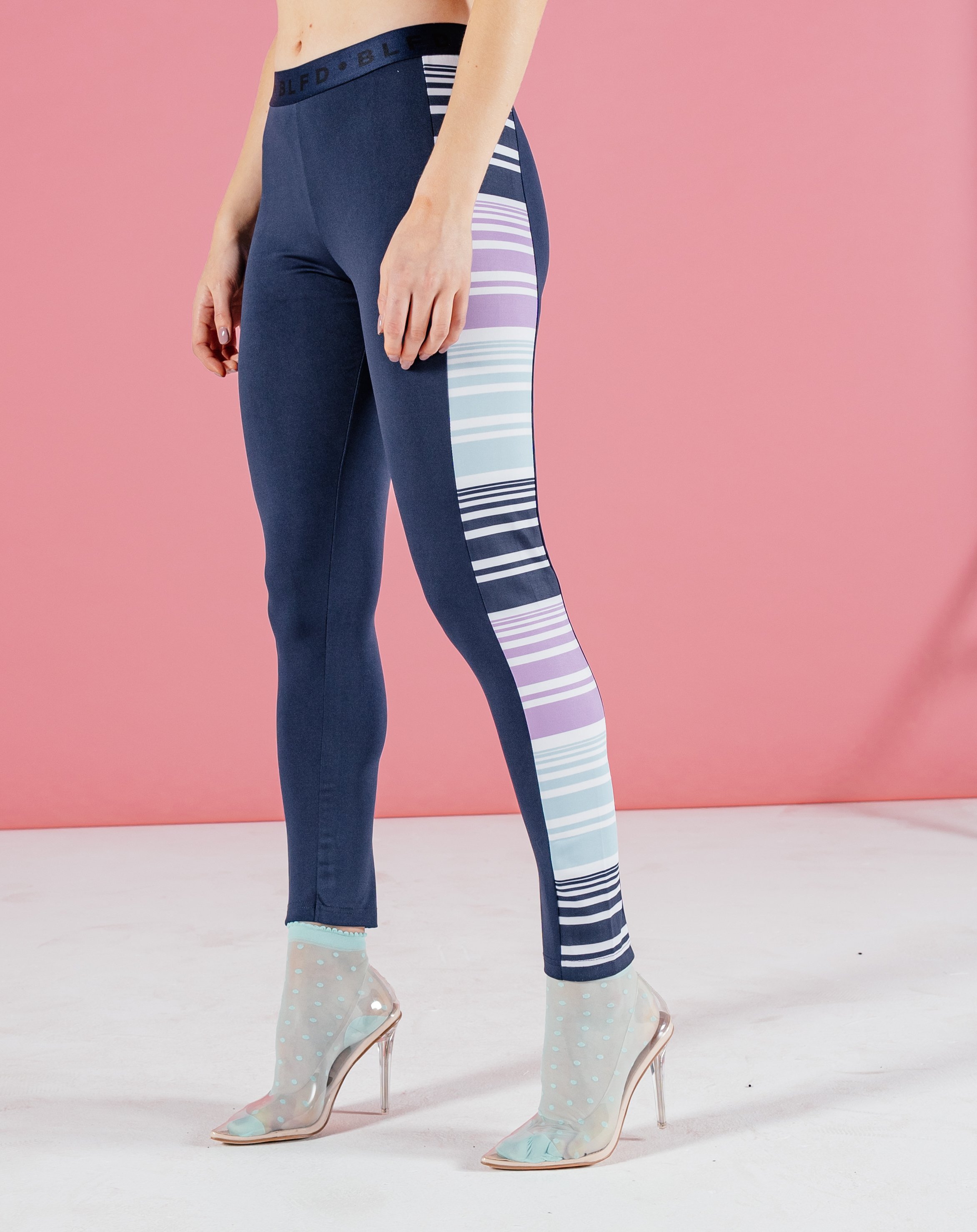 Wayo Women's Striped Panelled Leggings - Navy / 8