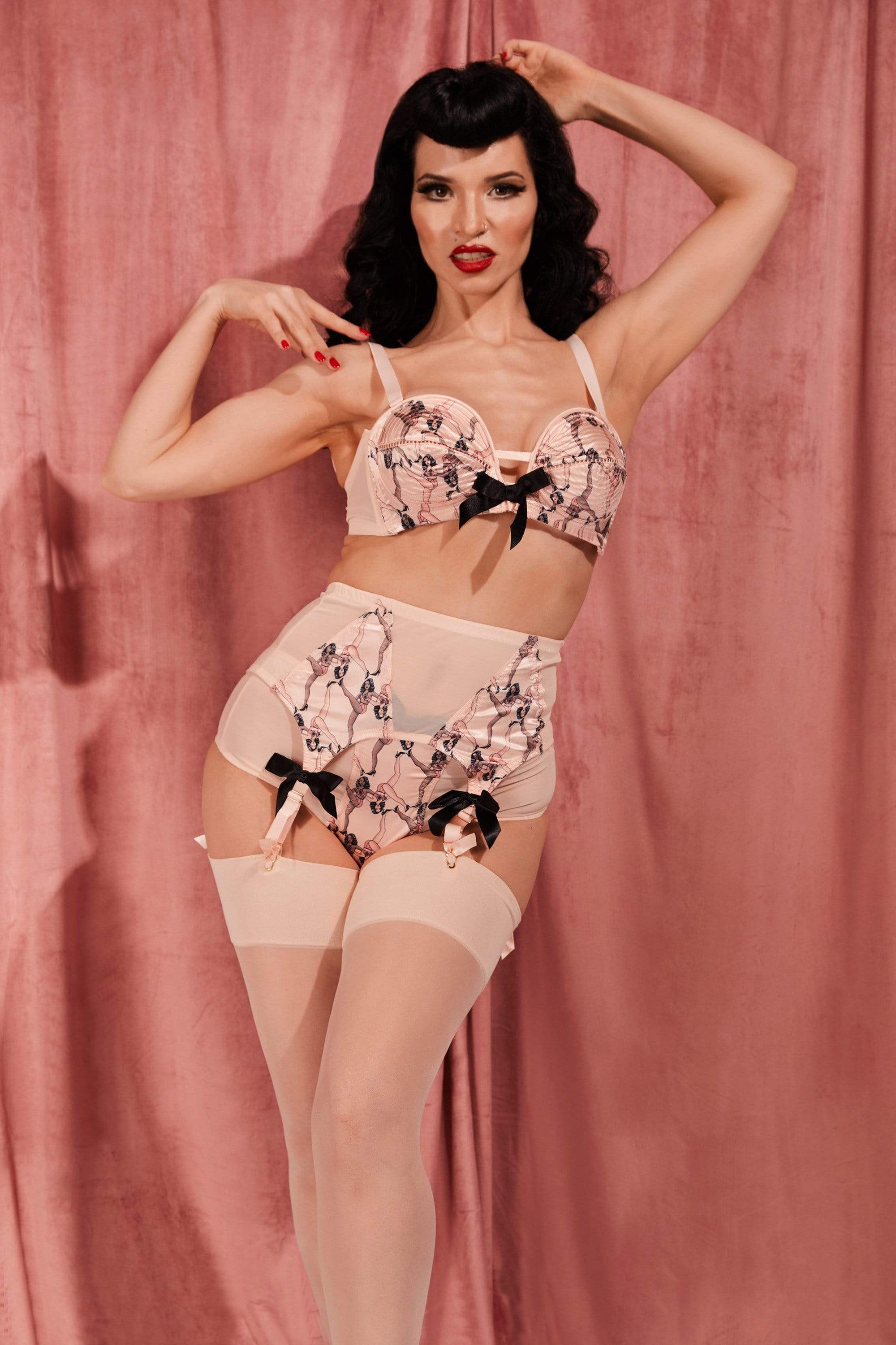 Bettie Page Showgirl Pink Overwire Bra 32A