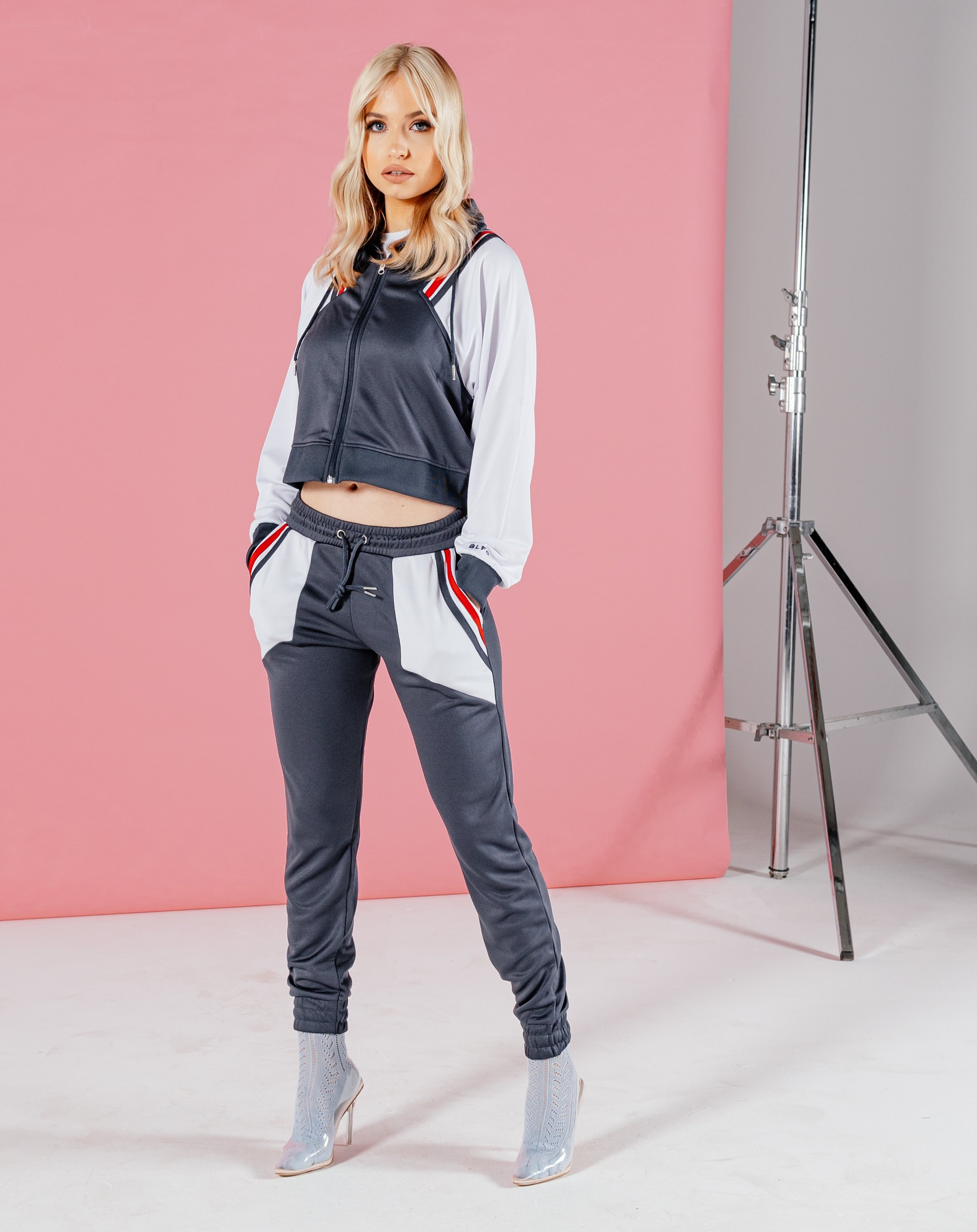 Torrar Women's Tape Detail Joggers - White / 8