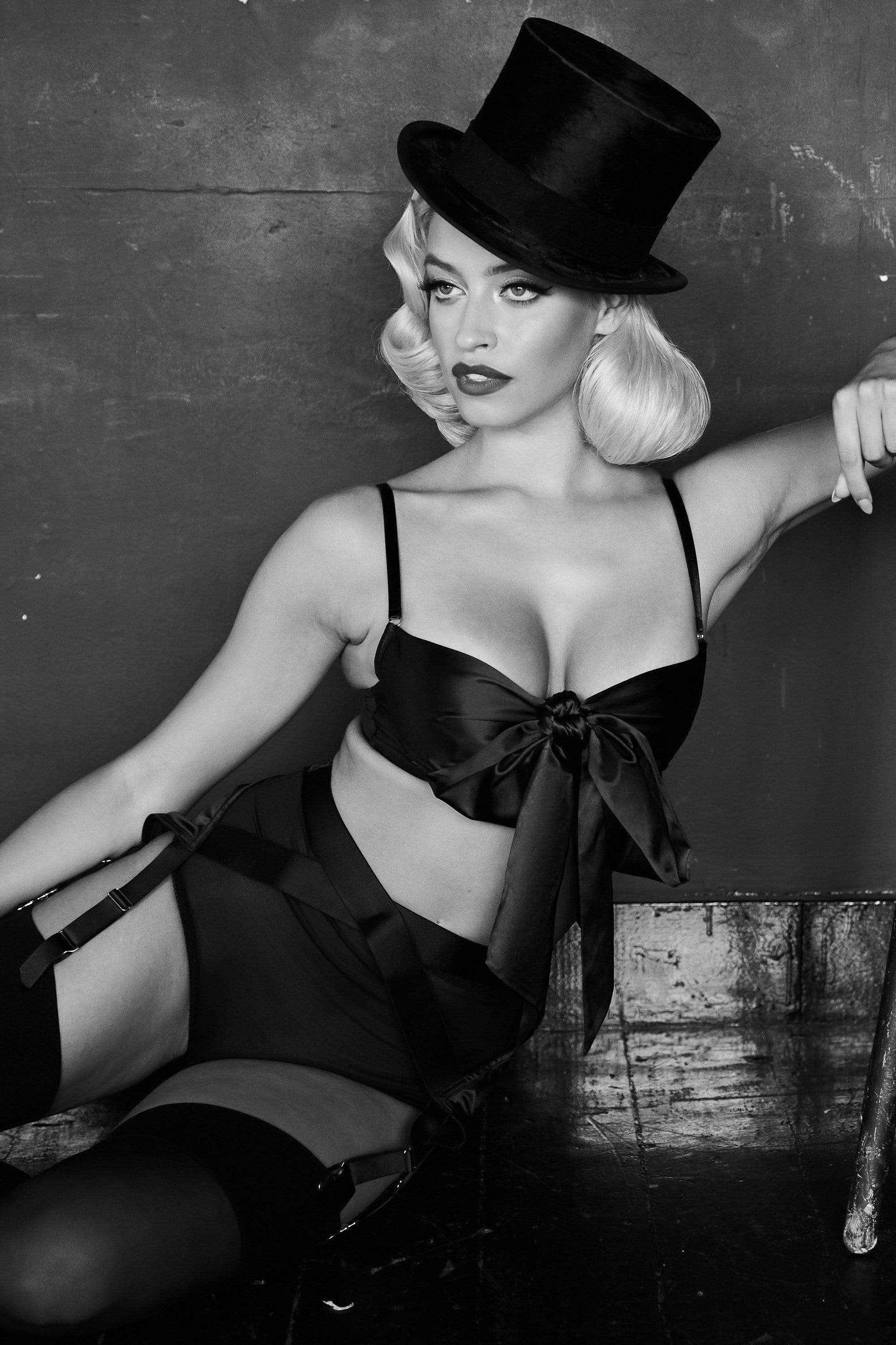 Kiss Me deadly x Playful Promises Yva Black Bow Front Bra 36FF