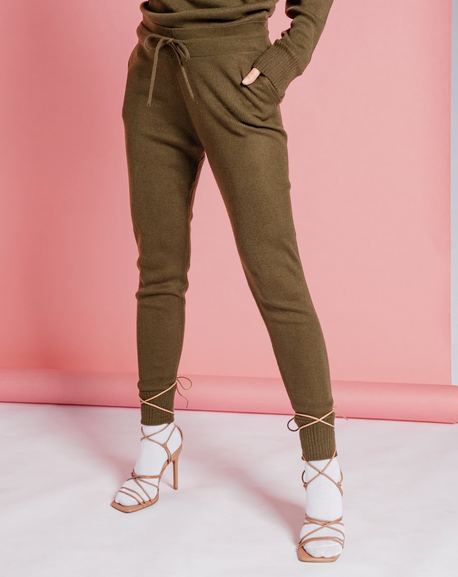 Auriel Knitted Lounge Bottoms - Khaki / 8