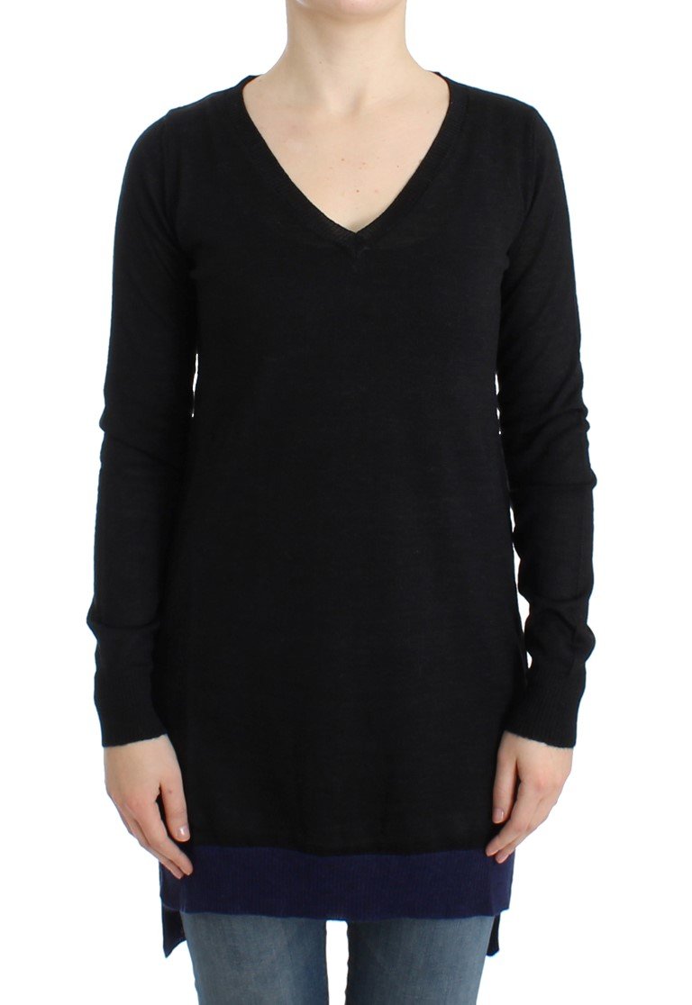 Costume National Women's V-neck Lightweight Sweater Black SIG12053 - M
