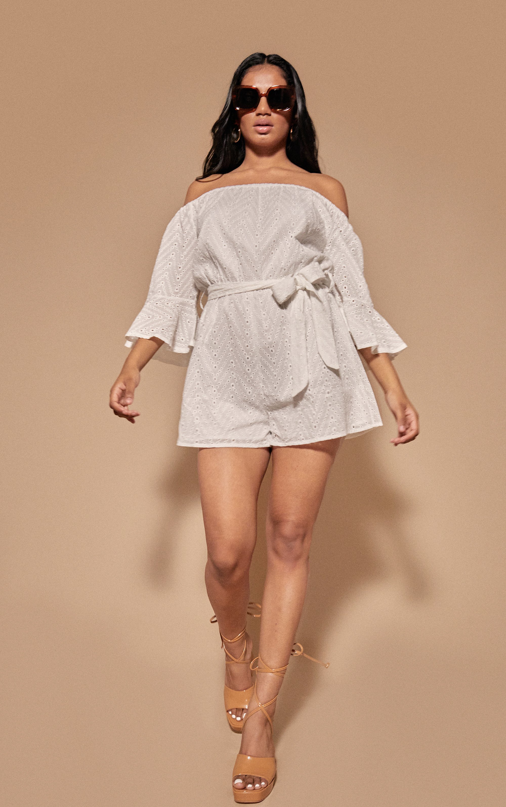 Cut Out Flare Sleeve Playsuit - White / 10