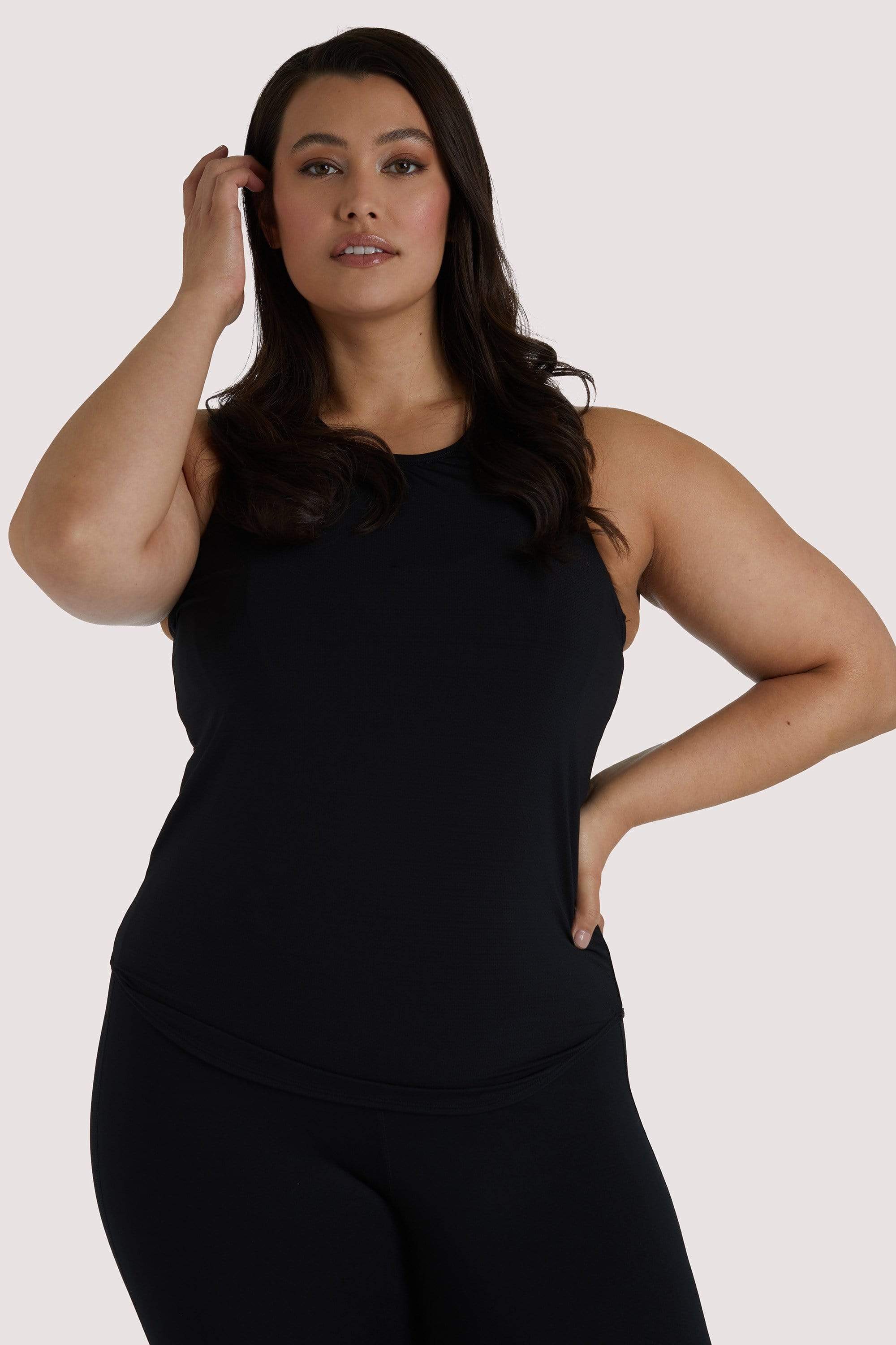 Wolf & Whistle Black Curve Vest UK 18 / US 14