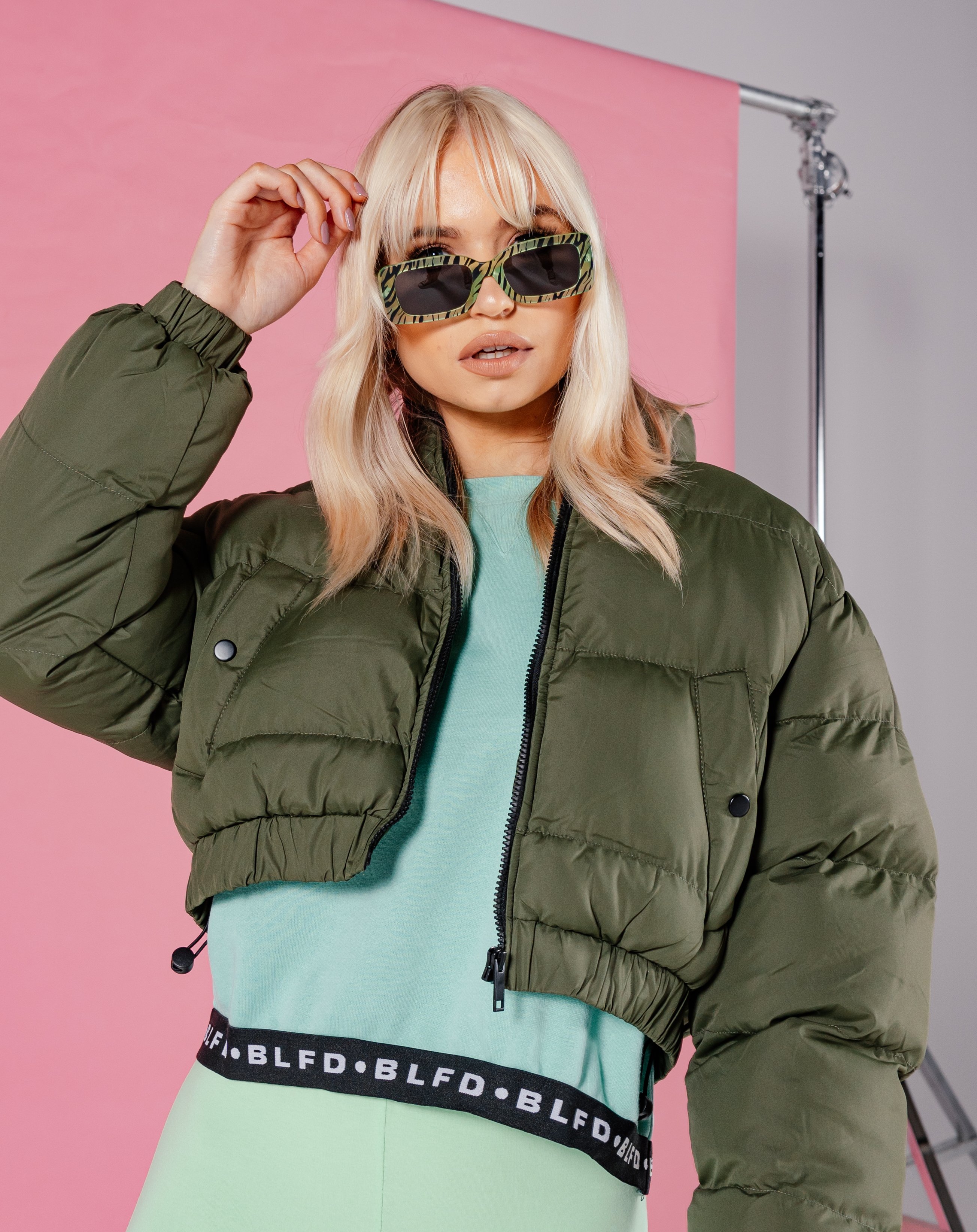 Crop Puffer Jacket - Khaki / 4