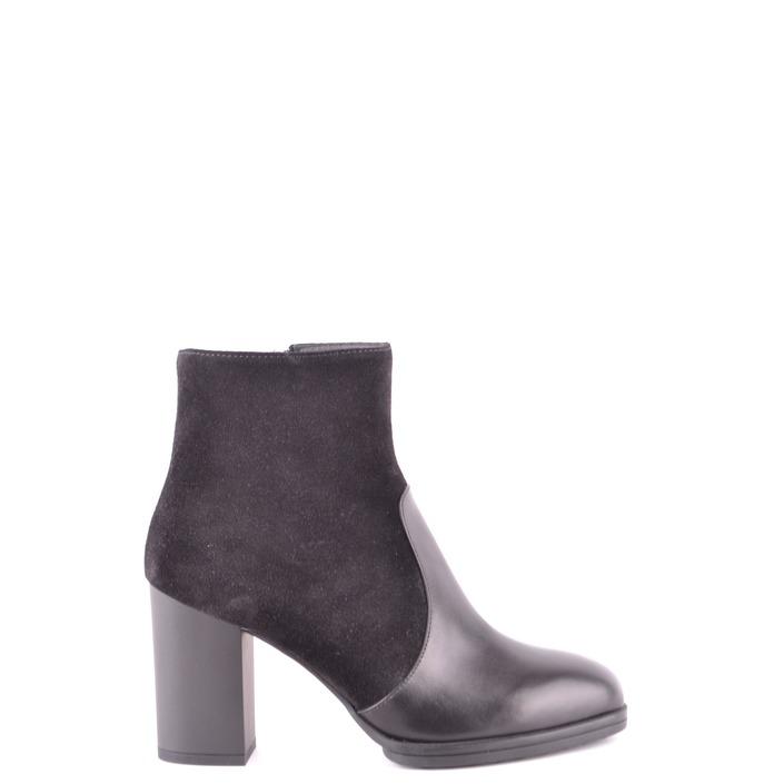 Tod`s Women's Boots Black 166298 - black 35